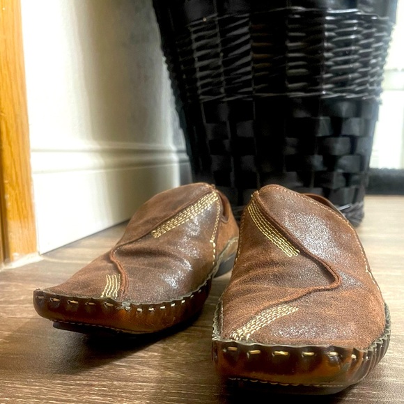 Men’s Robert Wayne Slip On - Picture 3 of 6